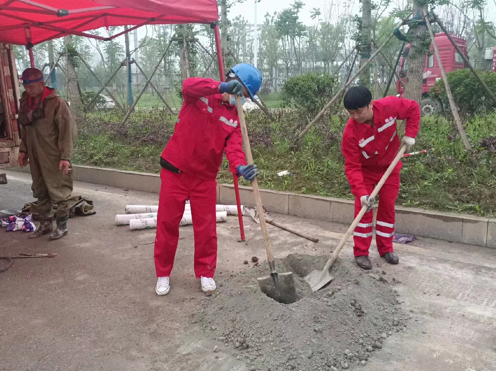 雄县管道疏通哪家好】及时进行市政管道清淤